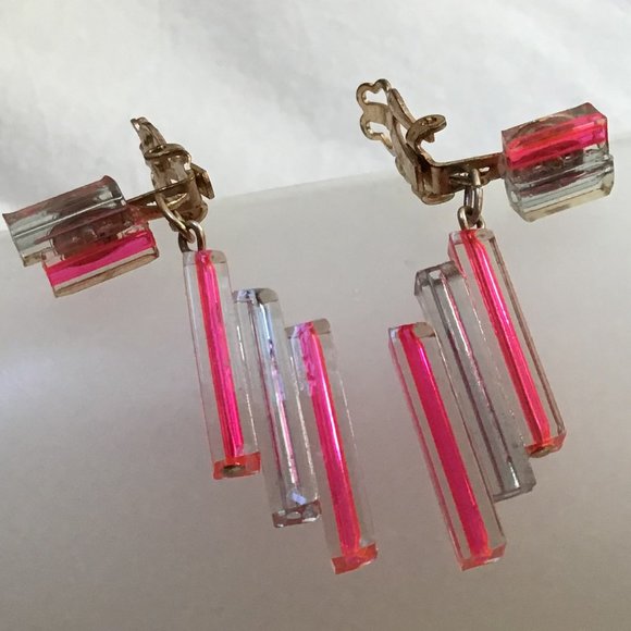 Funky Pink Tube Clip Earrings Vintage - Picture 7 of 14